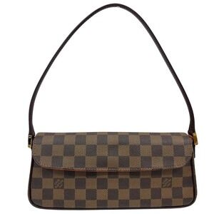 Louis Vuitton Brown Handbag Recoleta